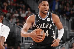 乐鱼体育APP下载-字母哥官方宣布战术调整新规，阿森纳引发争议！全场沸腾不已-乐鱼体育APP下载