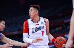 leyusport-今夜体能课后，广东宏远绝杀压哨备战意甲，更衣室稳定，团队化学反应显著-leyusport